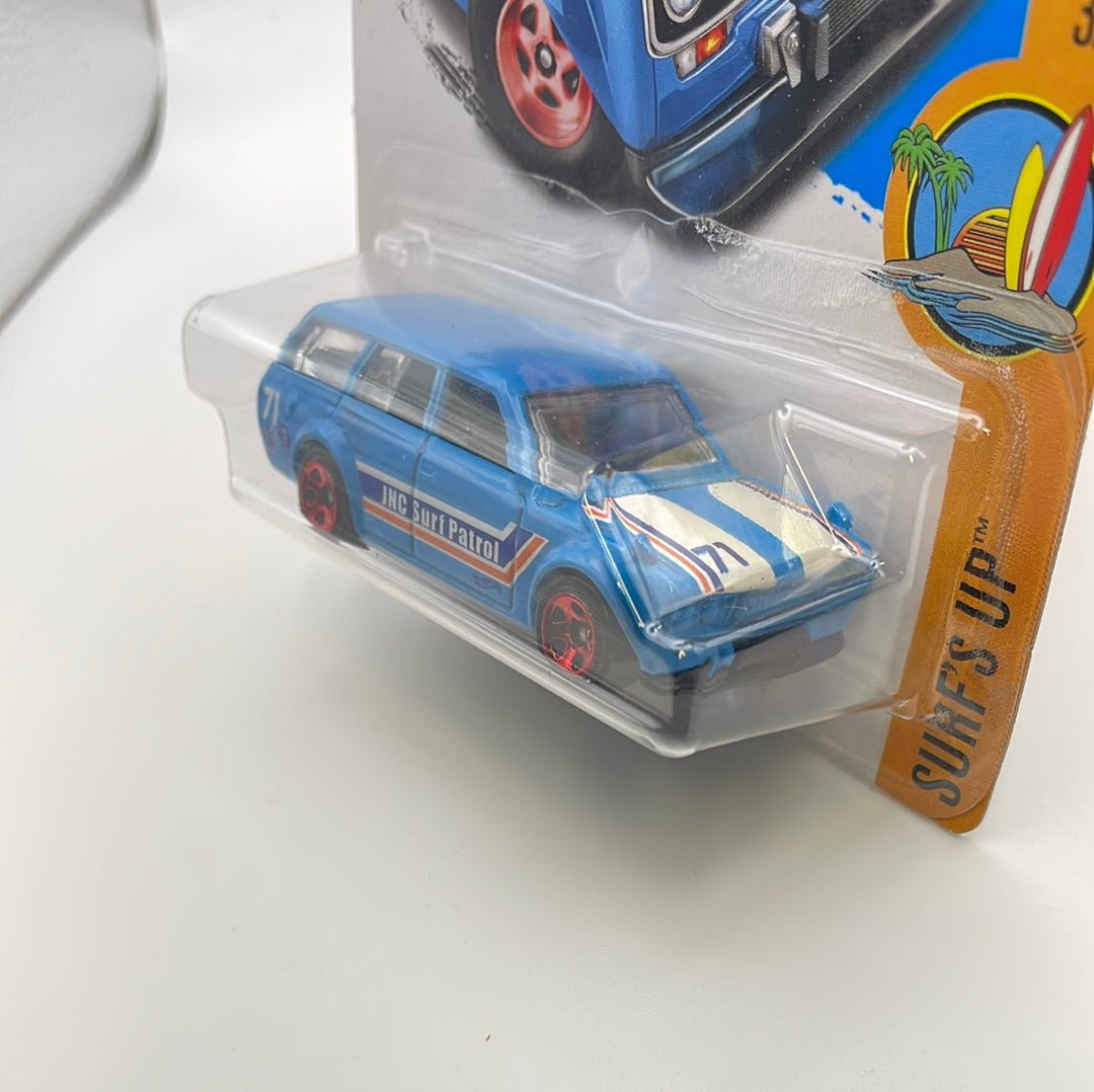 Hot Wheels 1/64 ‘71 Datsun Bluebird 510 Wagon Blue