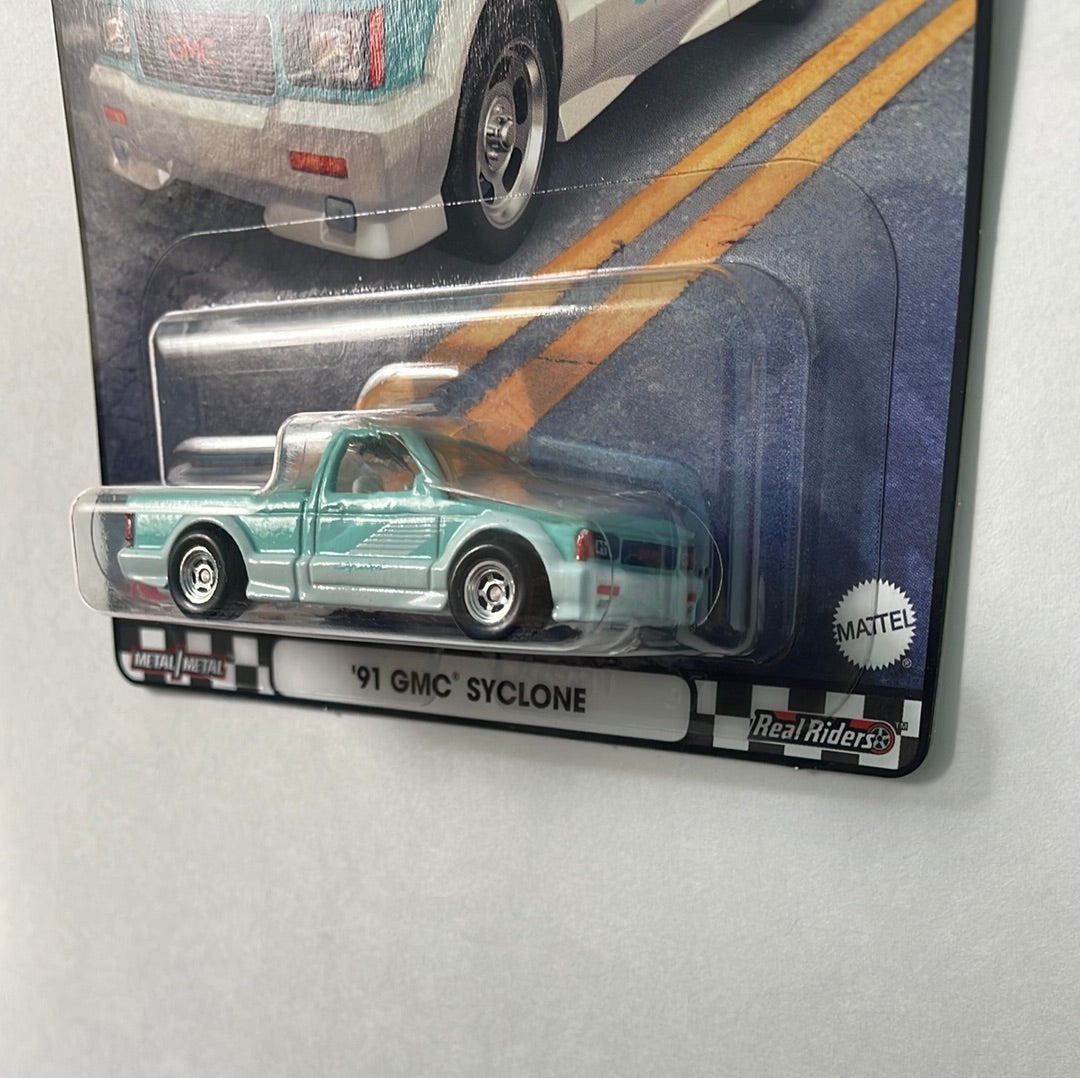 Hot Wheels 1/64 HW Boulevard ‘91 GMC Syclone Blue - Damaged Box