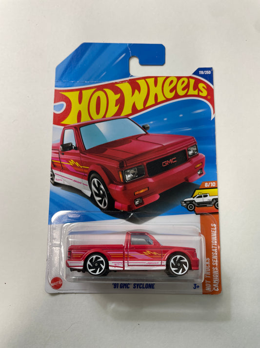 Hot Wheels 1/64 ‘91 GMC Syclone Red - Damaged Box