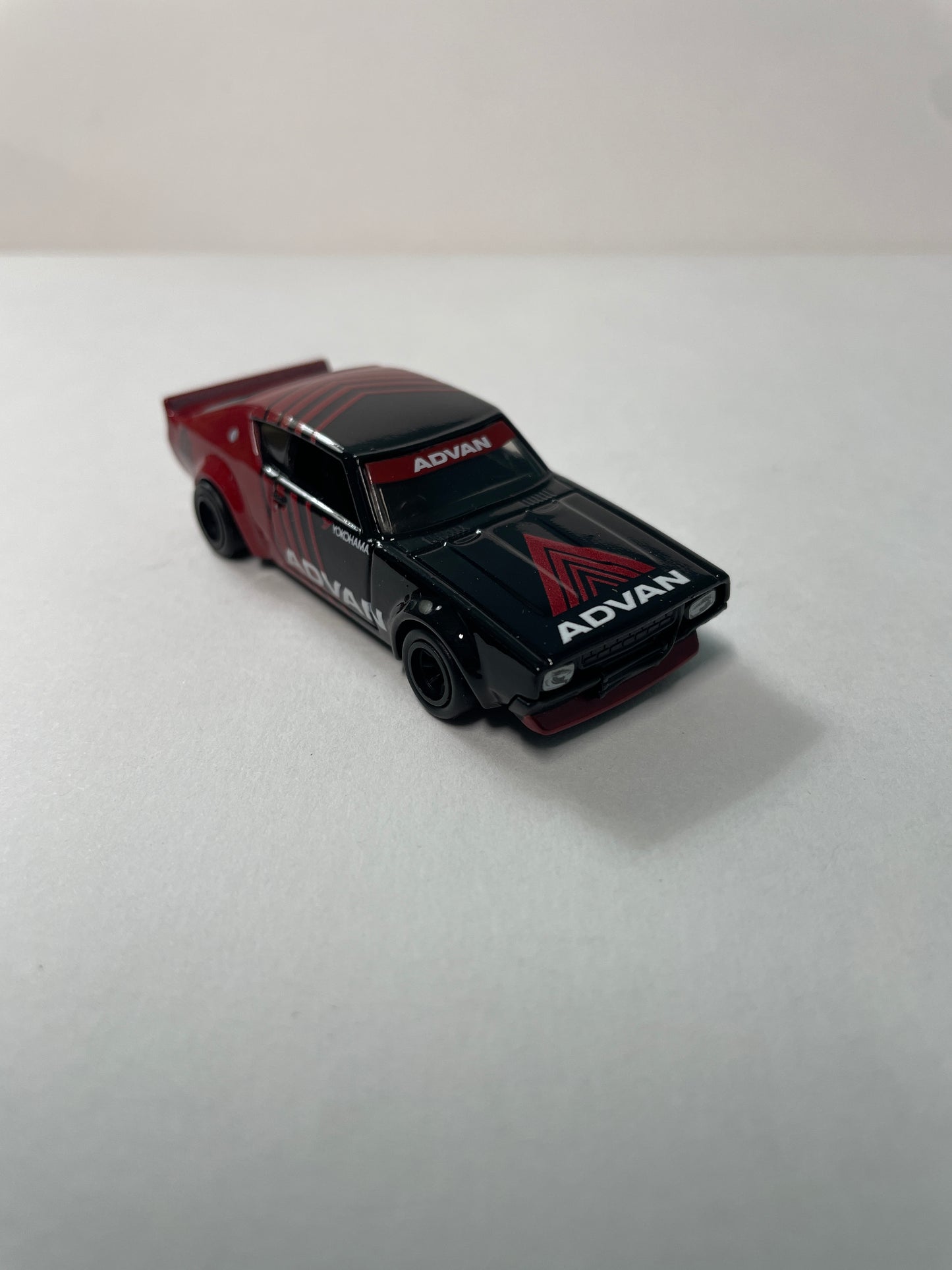 *Loose* Hot Wheels 1/64 Premium Car Culture Box Set Advan Nissan Skyline 2000GT-R LBWK Black & Red