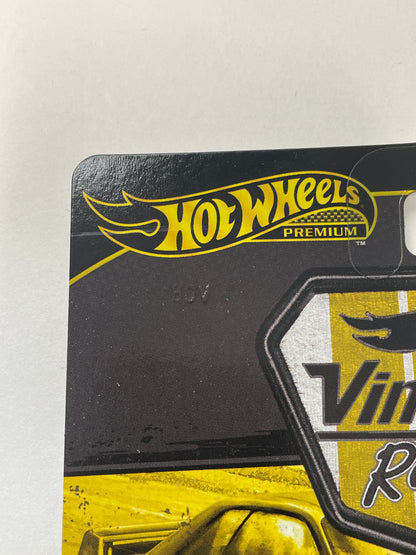 *Chase* Hot Wheels 1/64 Car Culture 2026 Mix T Vintage Racing Nissan Skyline GT-R (BNR32) Gold - JKF23