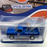 Greenlight 1/64 Gulf Special Edition series 1 1993 Dodge Ram D-350 Blue
