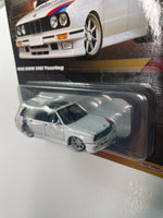 Hot Wheels 1/64 Elite64 1990 BMW 318i Touring White