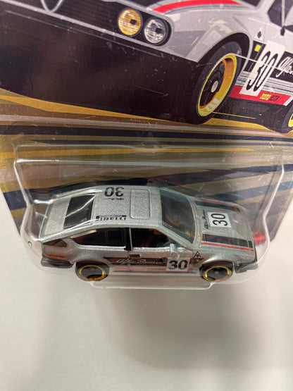 Hot Wheels 1/64 Silver Series Vintage Club 1968 Alfa Romeo GTV6 30 Silver - JKY30