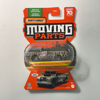 Matchbox 1/64 Moving Parts 1965 Land Rover Gen II Pickup Beige
