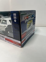 Greenlight 1/24 Hot Pursuit 2011 Ford Crown Victoria Police Black & White