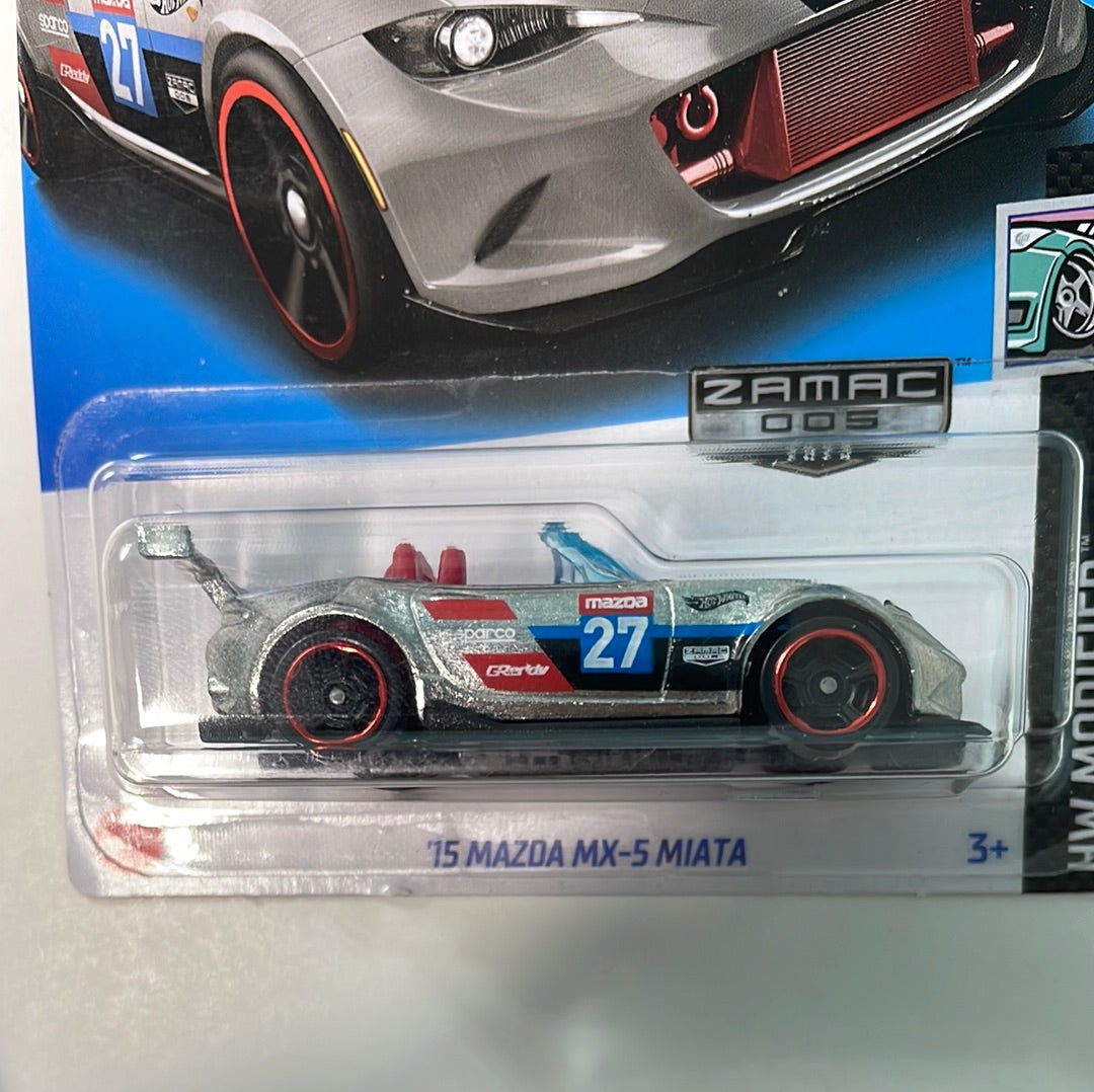Hot Wheels 1/64 Zamac Custom '15 Mazda MX-5 Miata - Damaged Box