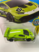 Hot Wheels 1/64 Lamborghin Huracan LP 620-2 Super Trofeo Green - Damaged Card