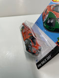 Hot Wheels 1/64 Mazda 787B Orange - Damaged Card