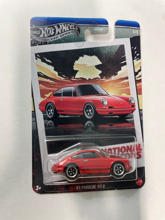 Hot Wheels 1/64 Silver Series ‘67 Porsche 911 R Red - Damaged Box