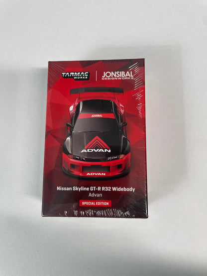 Tarmac Works 1/64  Nissan Skyline GT-R R32 Widebody Advan - JCCS Special Edition - GLOBAL64 Red & Black