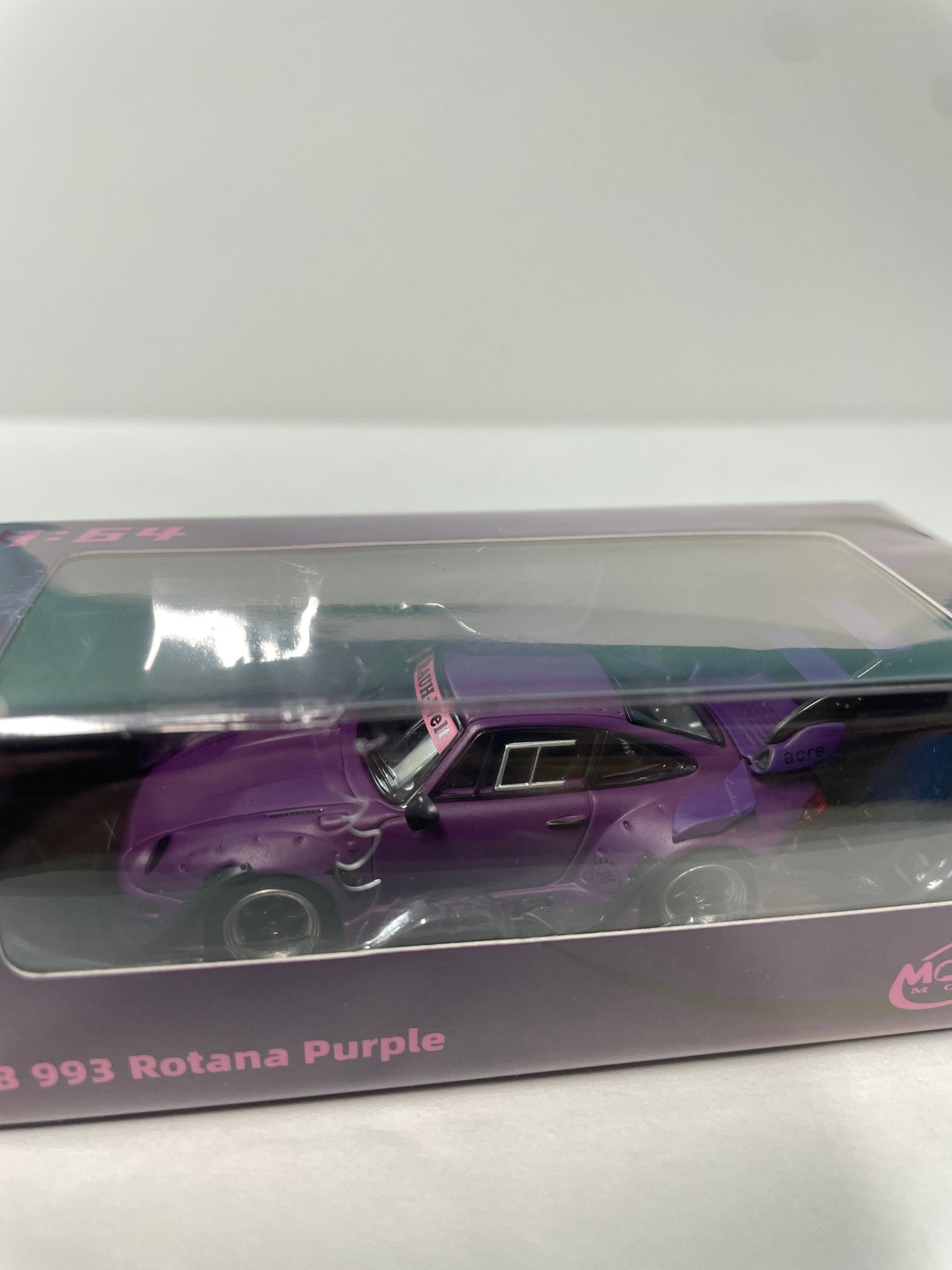 Model Model 1/64 RWB 993 Rotana Purple - MM64-RWB993-002 - Damaged Box