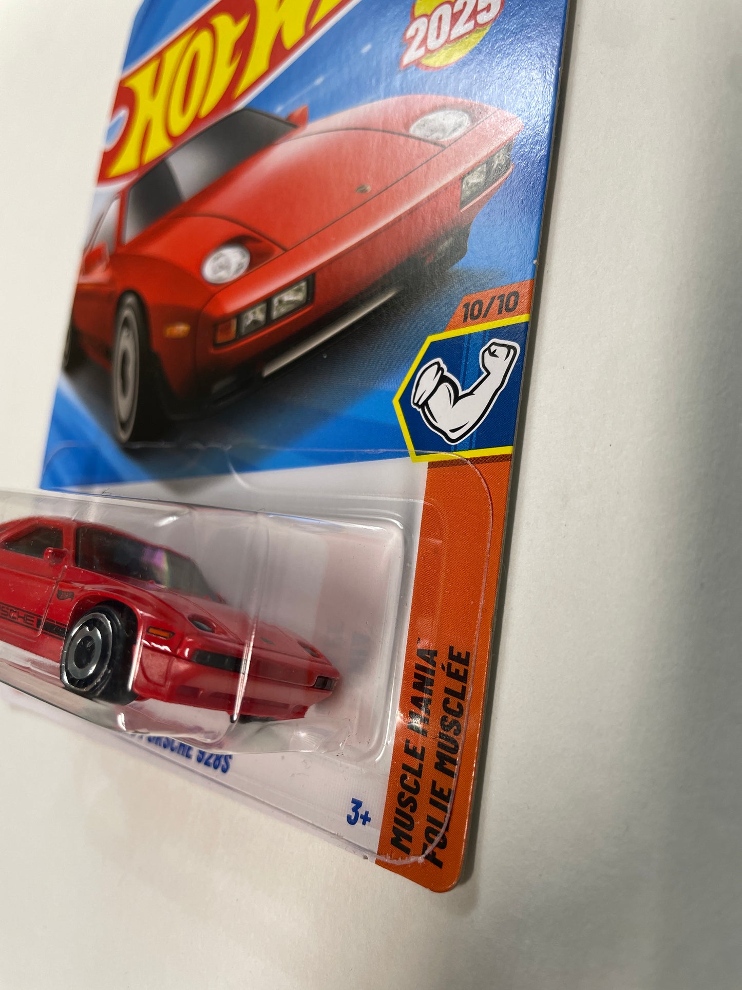 Hot Wheels 1/64 1983 Porsche 928S Red