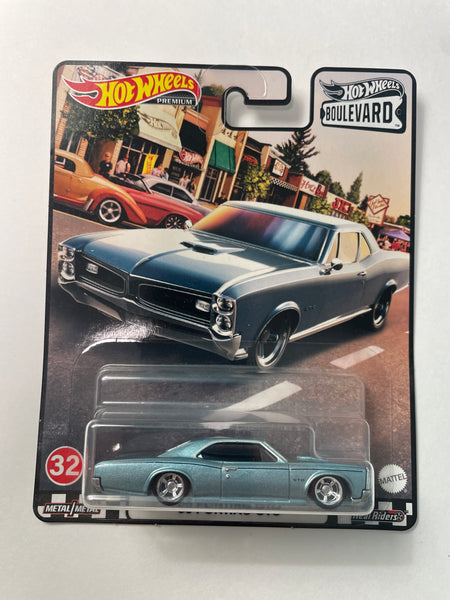 Hot Wheels 1/64 Boulevard ‘66 Pontiac GTO Blue