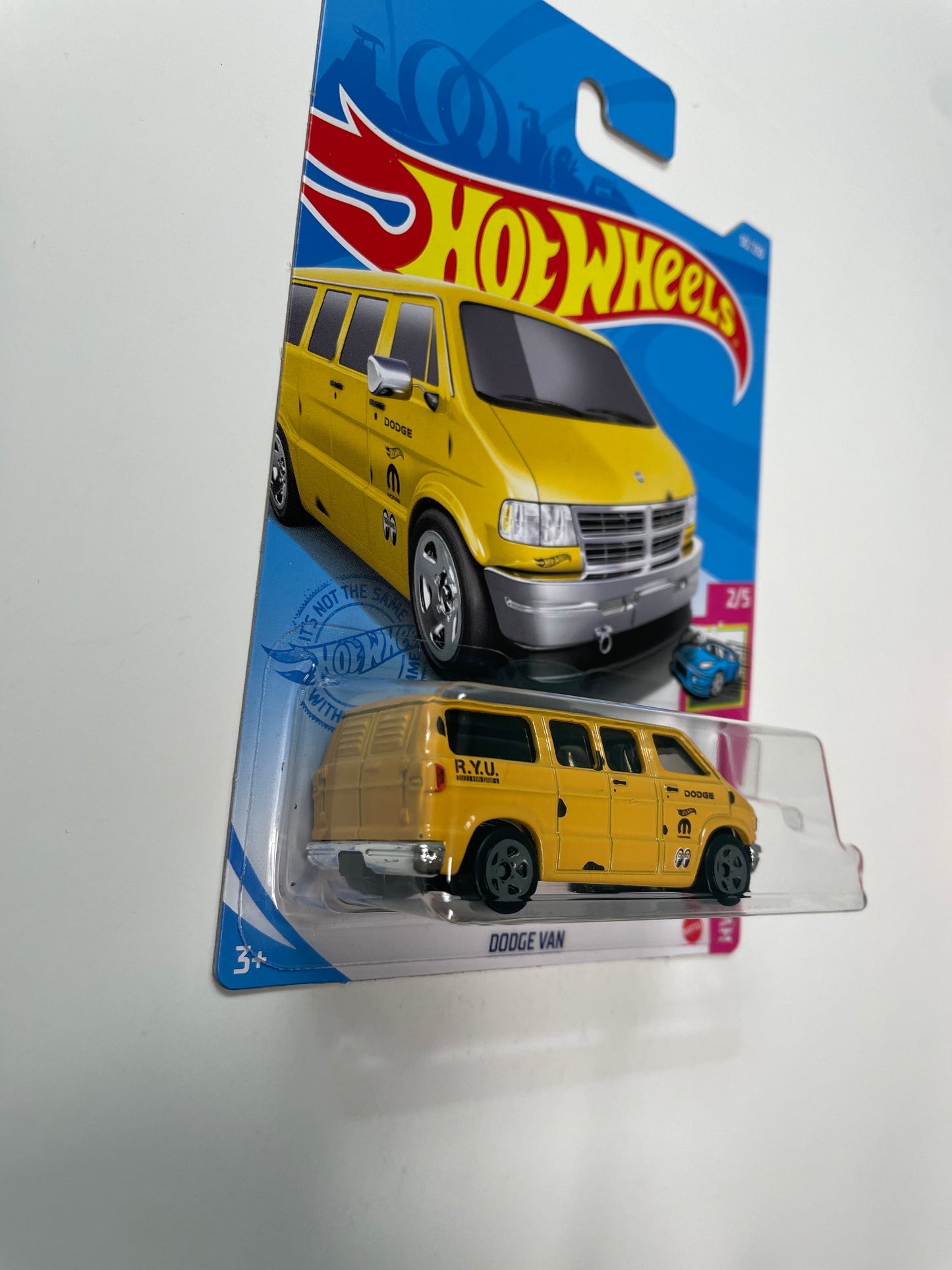 Hot Wheels 1/64 Dodge Van Yellow