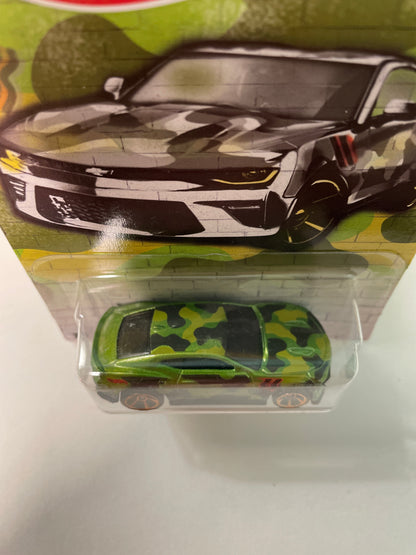 Hot Wheels 1/64 Camo ‘18 Camaro SS Green