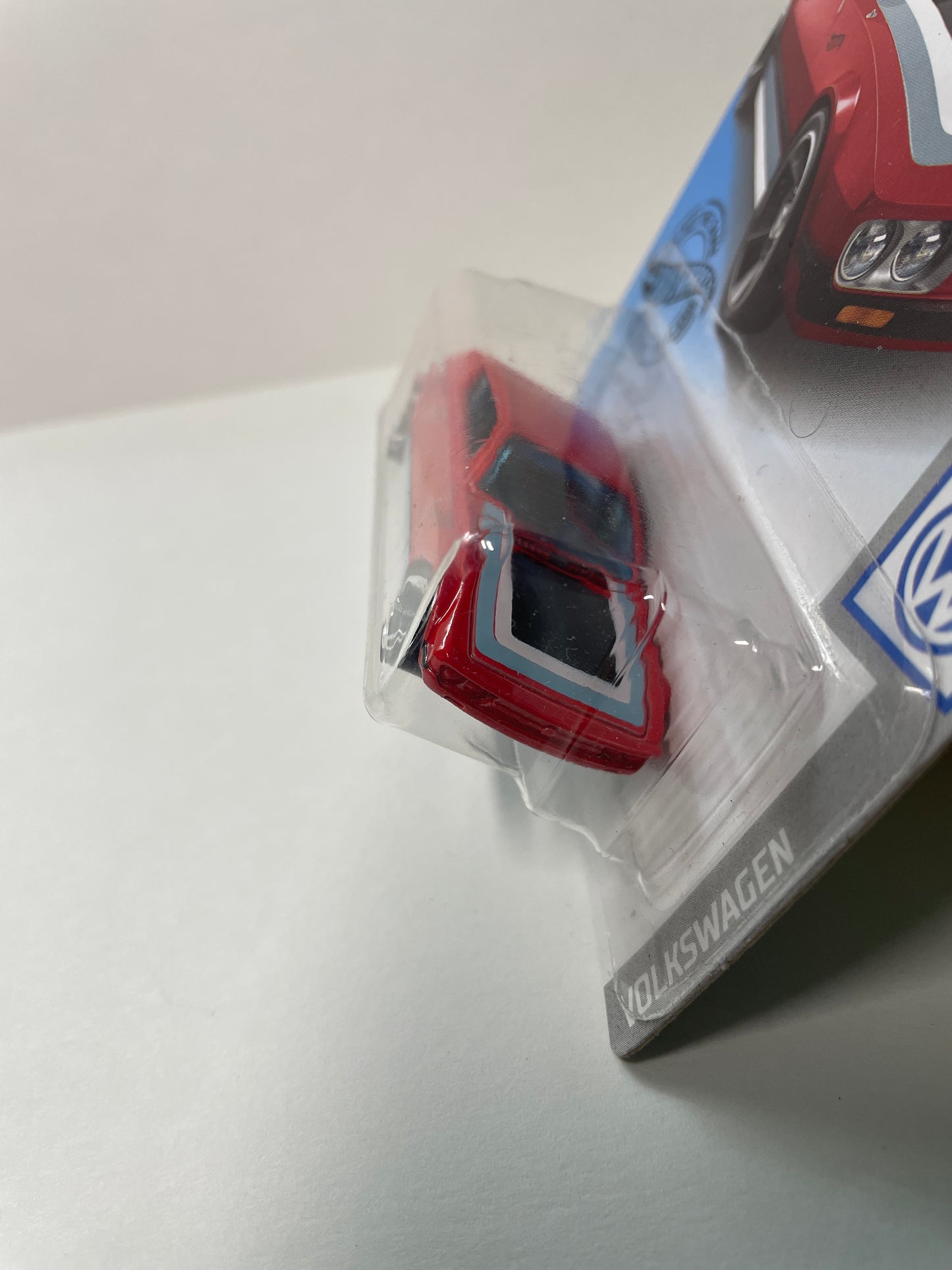 Hot Wheels 1/64 Volkswagen SP2 Red