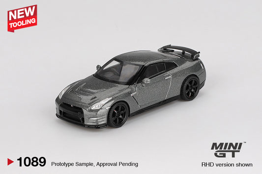 Mini GT 1/64 Nissan GT-R Nismo R35 CRS Version Dark Metal Gray - MGT01089