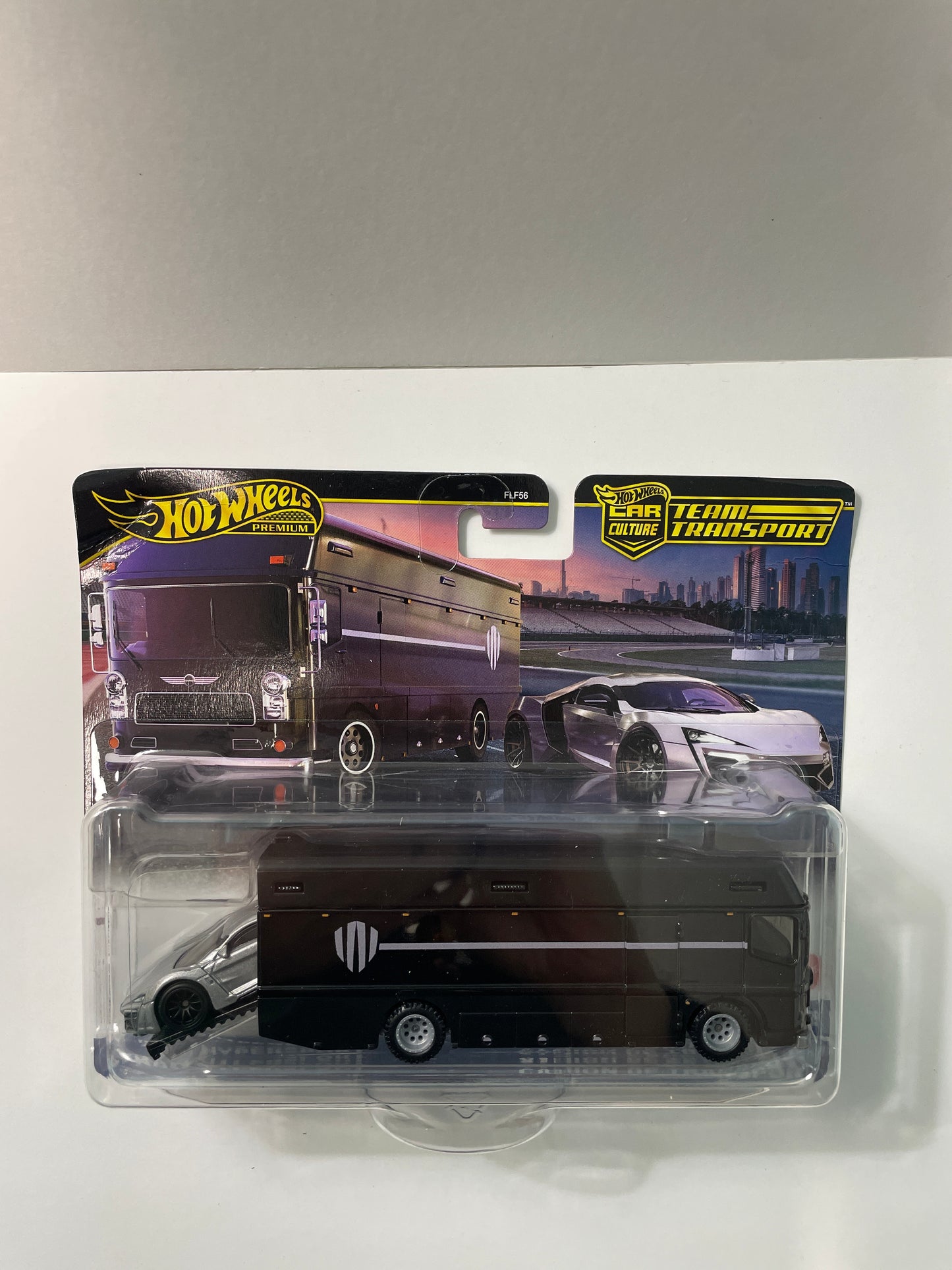 Hot Wheels 1/64 Car Culture Team Transport Lykan Hypersport & Euro Hauler Camion De Transport - JBM39 - Damaged Box
