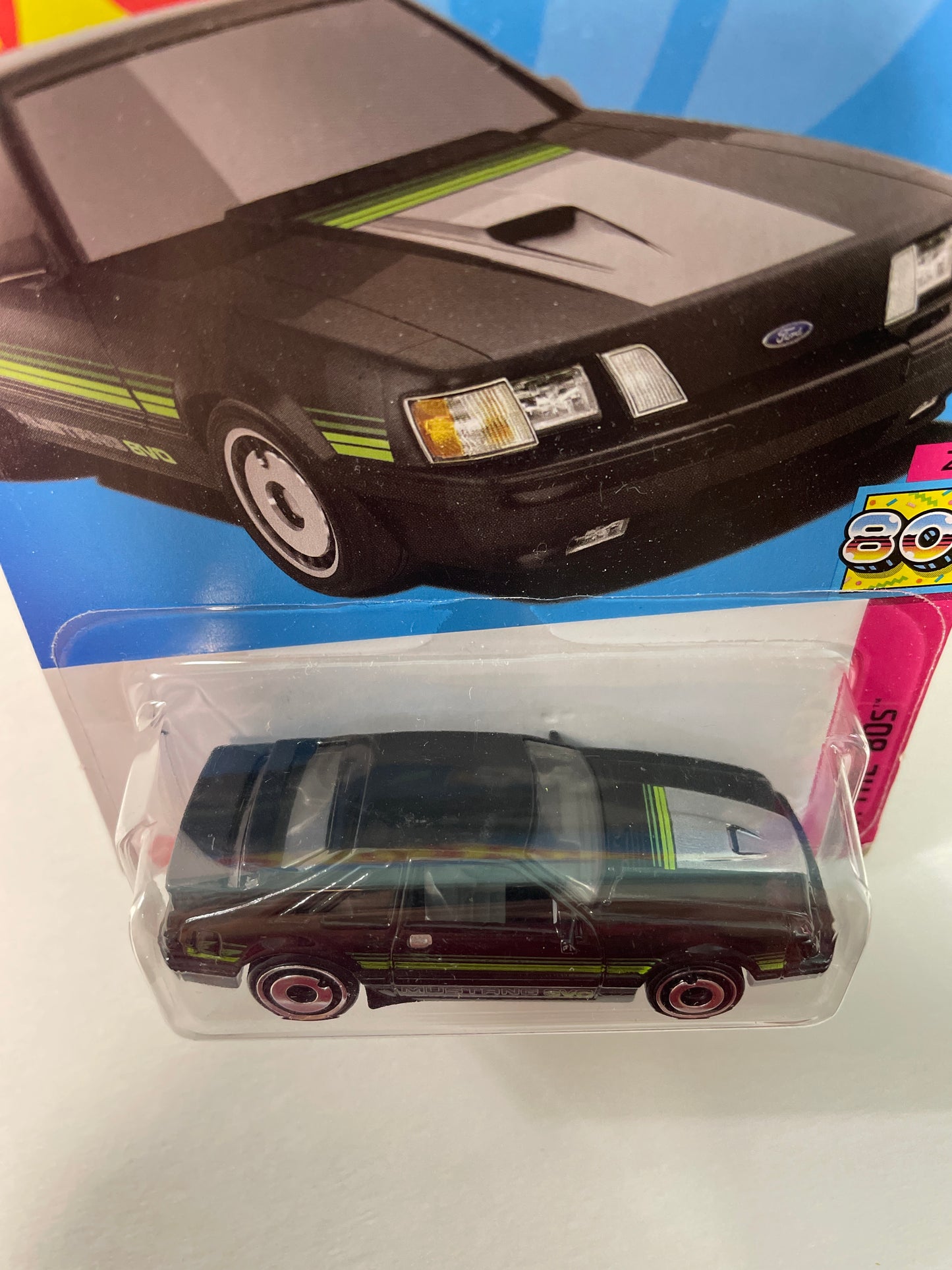 Hot Wheels 1/64 ‘84 Ford Mustang SVO Black - Damaged Box