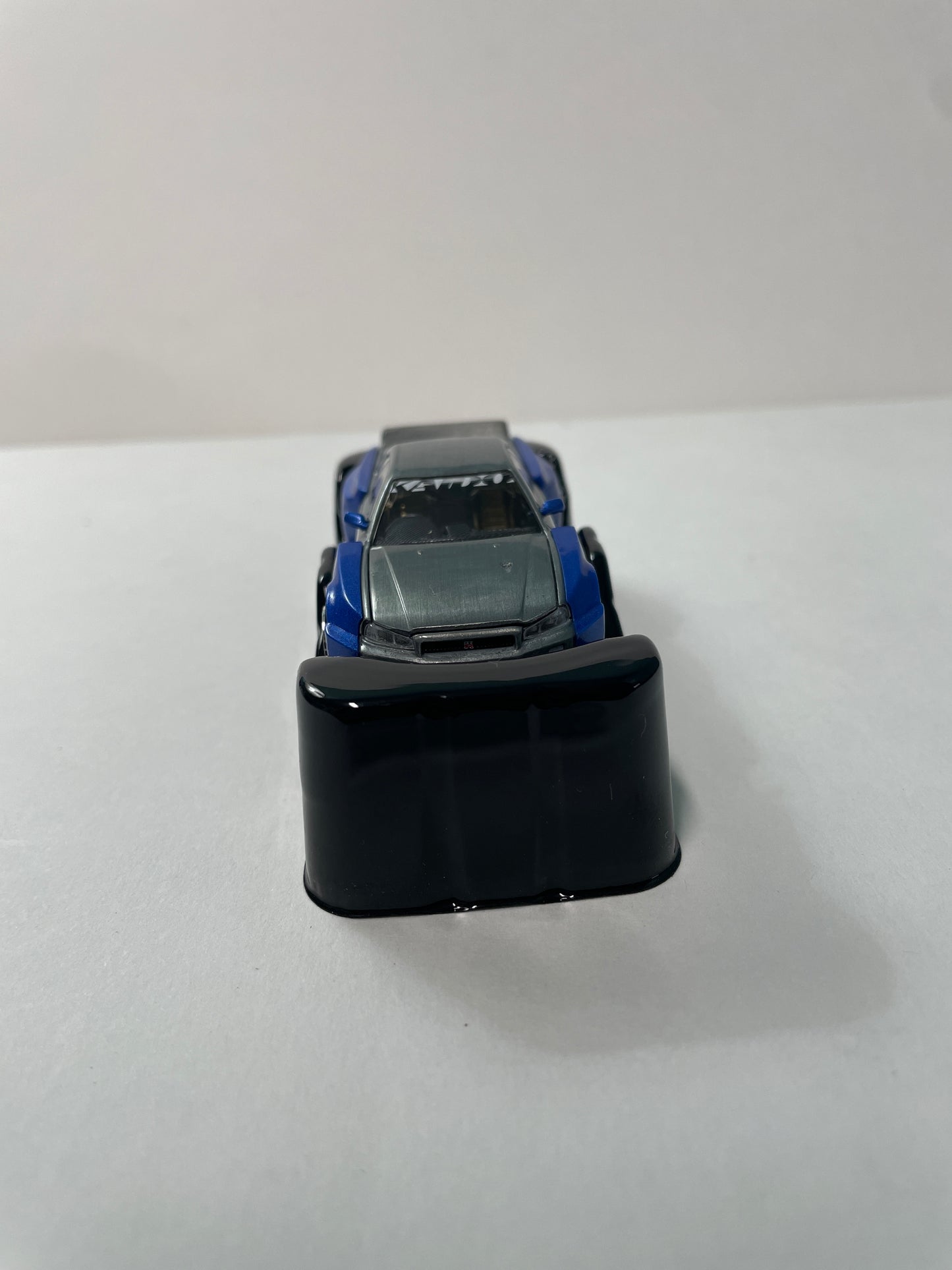 *Chase* Mini GT x Kaido House 1/64 Nissan Skyline GT-R (R34) Kaido Works (V2 Aero) Shinjuku V2 Blue