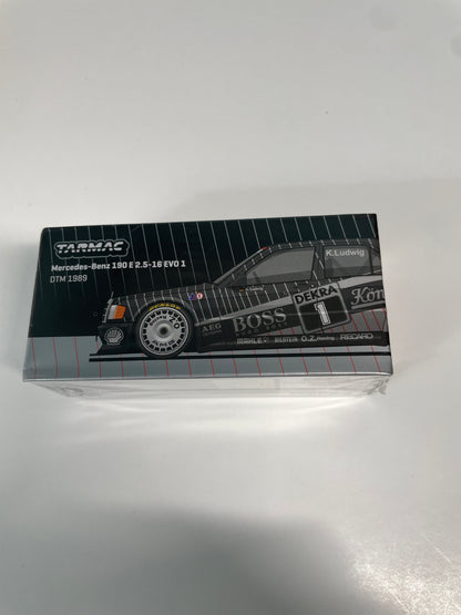 Tarmac Works 1/64 Mercedes-Benz 190 E 2.5-16 EVO 1 DTM 1989 n01 - GLOBAL64 Black - T64G-057-89DTM01
