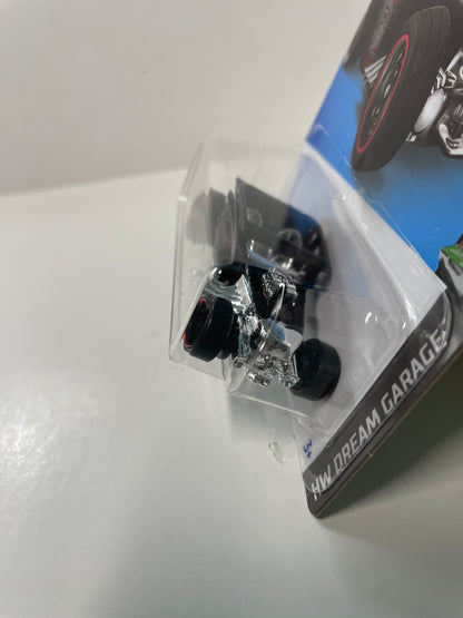 Hot Wheels 1/64 Bone Shaker Black