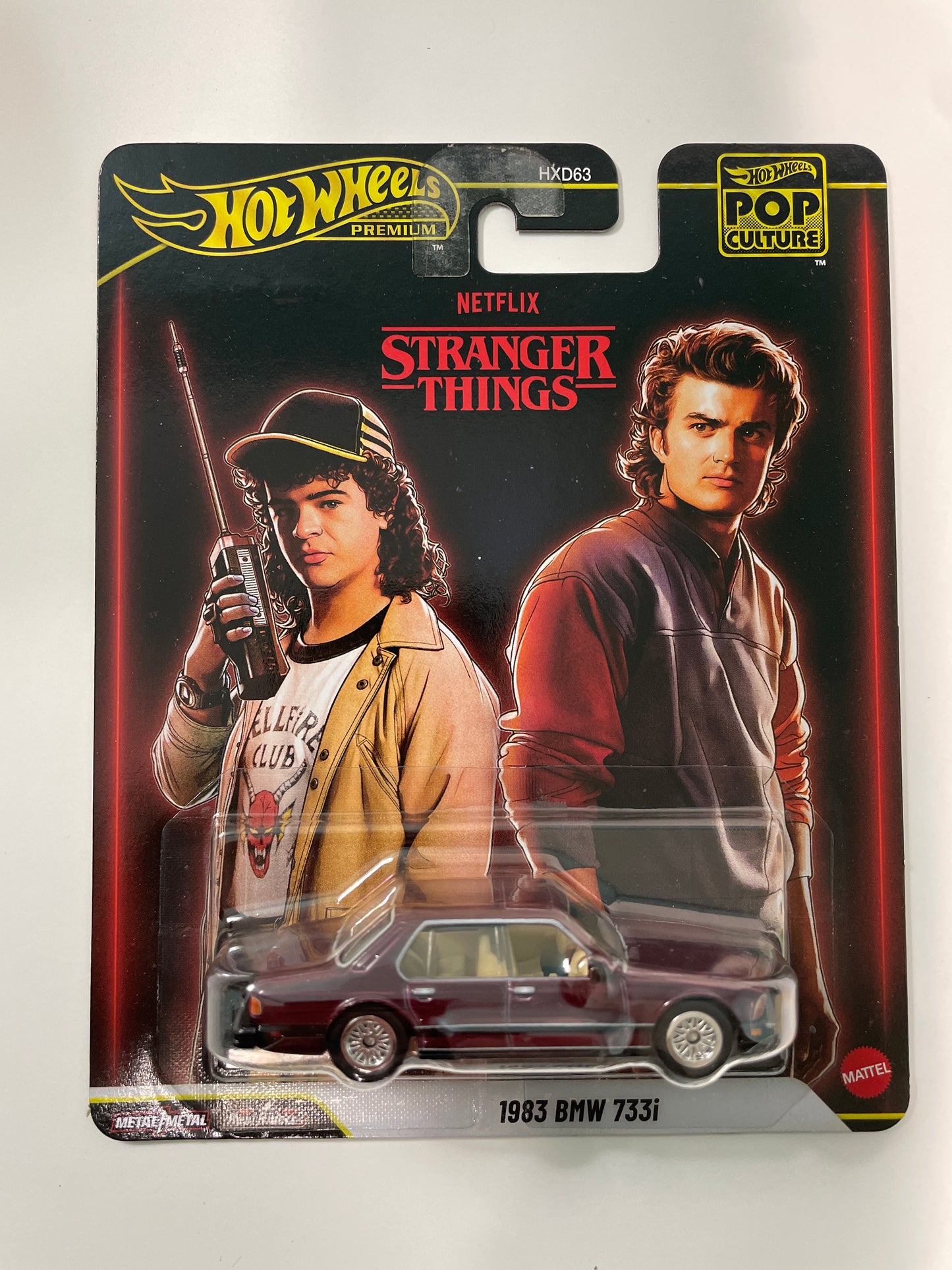 Hot Wheels 1/64 Pop Culture Stranger Things 1983 BMW 733i Red - JHW81 - Damaged Box