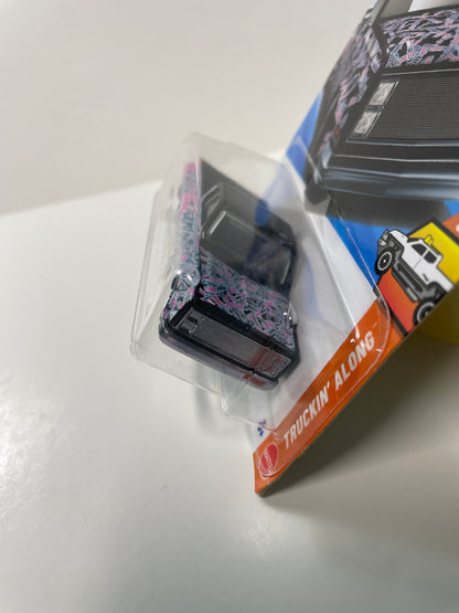 Hot Wheels 1/64 '83 Chevy Silverado Black & Pink - Damaged Box