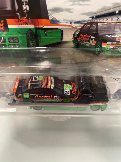 Hot Wheels 1/64 Car Culture Team Transport ‘96 Honda Accord w/ Fleet Street Green & Black - Damaged Card