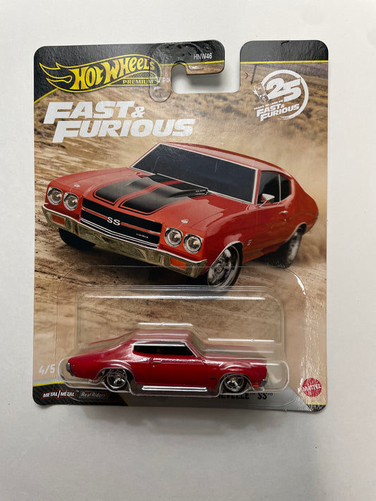 Hot Wheels 1/64 Fast & Furious Mix P 1970 Chevrolet Chevelle SS Red - JHW73 - Damaged Box
