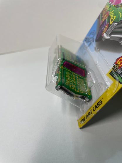 Hot Wheels 1/64 ‘64 Buick Riviera Green - Damaged Box