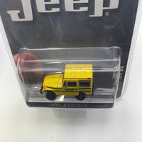 Greenlight 1/64 Hobby Exclusive Jeep 1974 Jeep DJ-5 Yellow