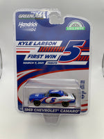 Greenlight 1/64 Hobby Exclusive Hendrick Motorsports Kyle Larson 1969 Chevrolet Camaro #5 White & Blue