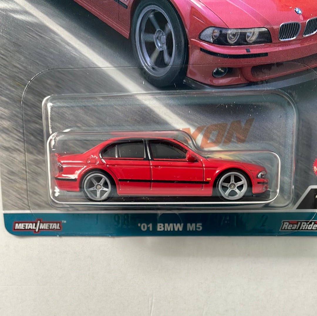 Hot Wheels 1/64 Car Culture Canyon Warriors ‘01 BMW M5 Red