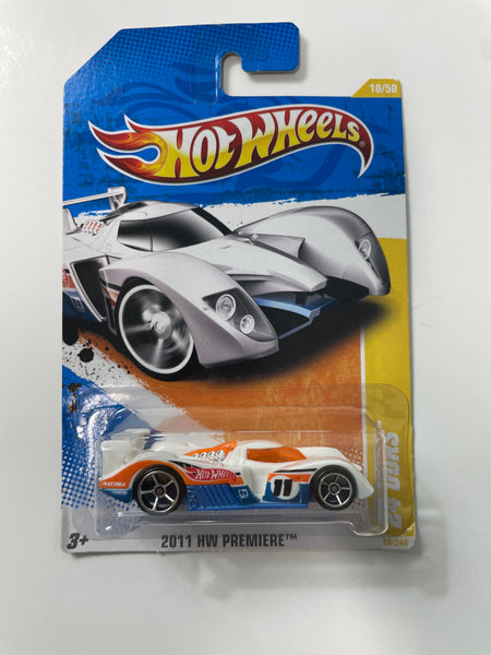 Hot Wheels 1/64 24 Ours White - Damaged Card