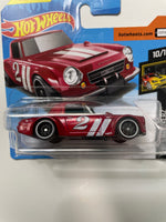 Hot Wheels 1/64 Fairlady 2000 Short Card Red - Damaged Card