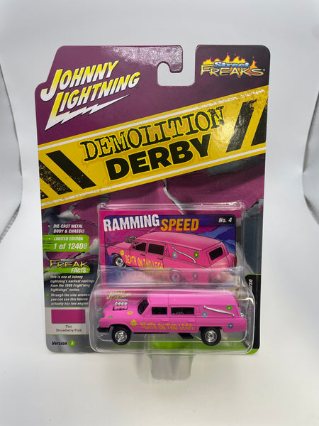 Johnny Lightning 1/64 Street Freaks Demolition Derby Custom Haulin Hearse Pink