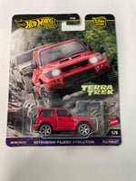 Hot Wheels 1/64 Car Culture Terra Trek Mitsubishi Pajero Evolution Red