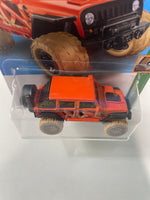 Hot Wheels 1/64 Treasure Hunt ‘17 Jeep Wrangler - Damaged Card