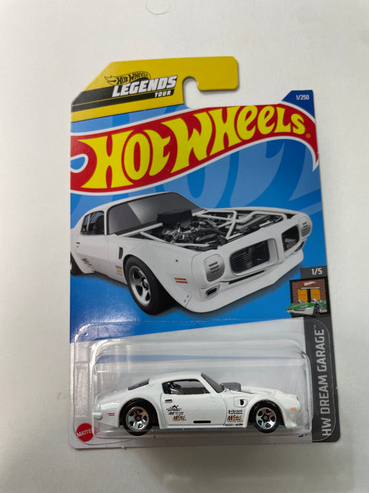 Hot Wheels 1/64 1970 Pontiac Firebird Legends Tour White
