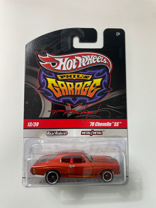 Hot Wheels 1/64 Larry’s Garage ‘70 Chevelle SS Red - Damaged Card
