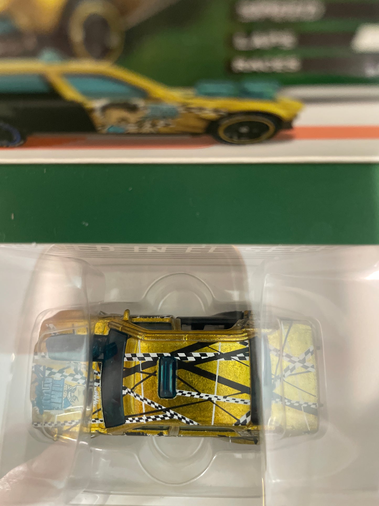 Hot Wheels 1/64 ID Time Attaxi Gold FXB30 - Damaged Box