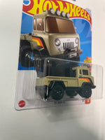 Hot Wheels 1/64 ‘57 Jeep FC Beige