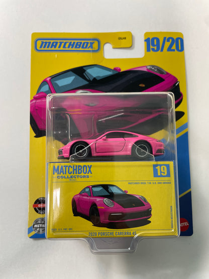 Matchbox Collectors 1/64 2020 Porsche Carrera 4S Pink