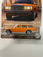 Matchbox 1/64 Germany Mercedes-Benz W 123 Wagon Orange