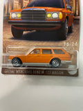 Matchbox 1/64 Germany Mercedes-Benz W 123 Wagon Orange