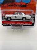 Greenlight 1/64 Hollywood Thelma & Louise 1983 Ford LTD Crown Victoria White