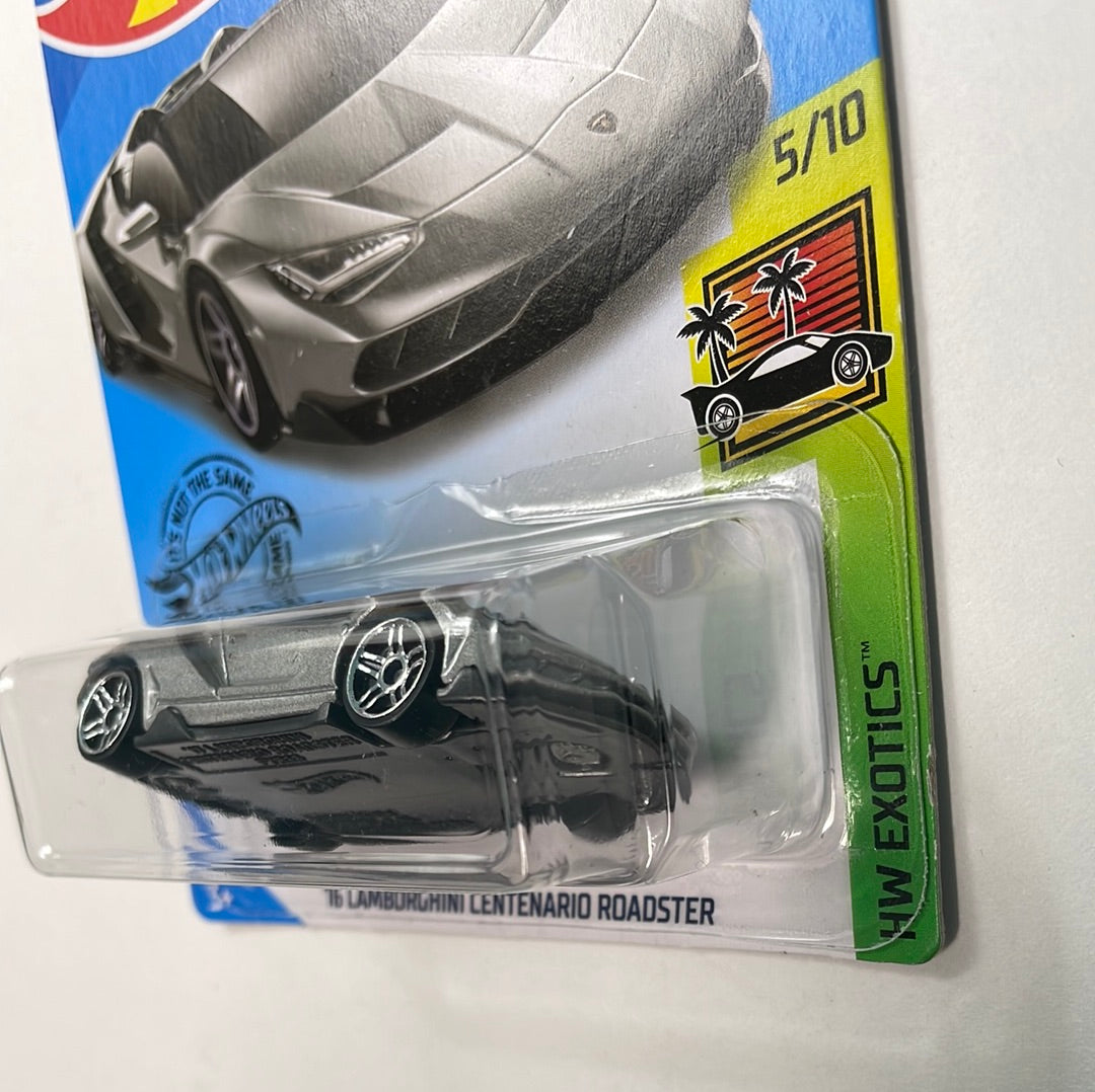 Hot Wheels 1/64 ‘16 Lamborghini Centenario Roadster Silver - Damaged Box
