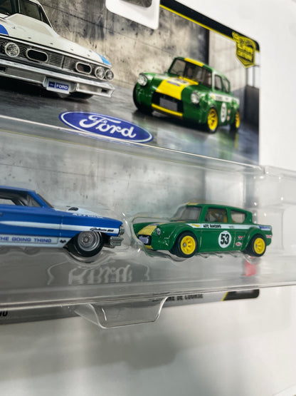 Hot Wheels 1/64 Premium Car Culture 2 Pack Ford Custom/ Personnalisé ‘64 Galaxie 500 Blue & ‘67 Ford Anglia Racer Voiture de Course Green - JHW50